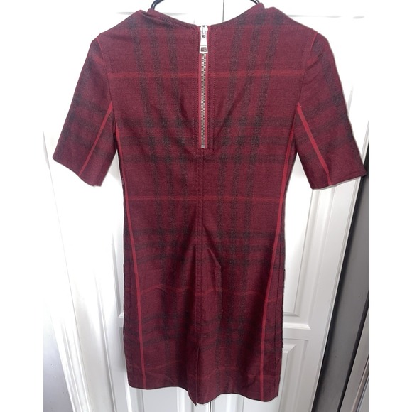Burberry Brit Tartan Plaid Mini Dress Zip Back Womens Size 4 Wool Blend Red Gray - Picture 2 of 5